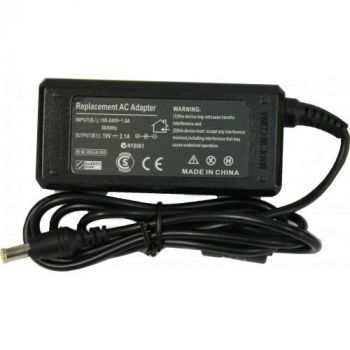 Адаптер АДАПТЕР DeTech 19V 2.1A За SAMSUNG 5.0mm/4.4