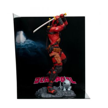 Фигурка Marvel Deadpool 1:10th Scale Collectible with Scene (Deadpool #1) McFarlane